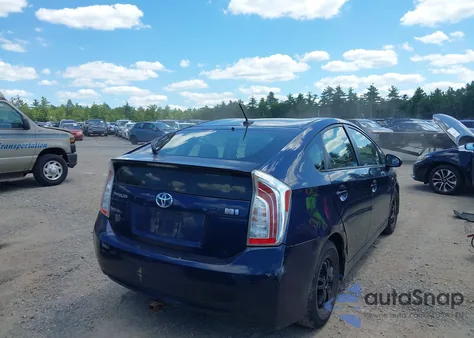 2012 Toyota Prius Three z USA, uszkodzony, nr VIN JTDKN3DU8C1556726